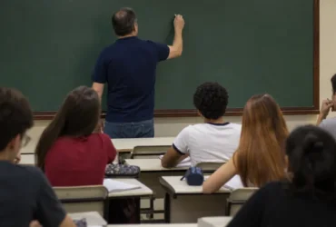 5 erros de português que professor comete
