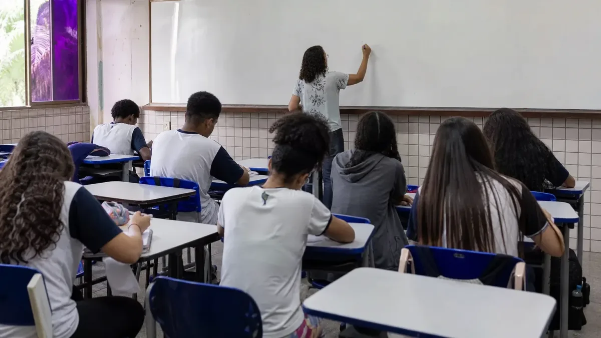 9 em 10 professores preferem uma única escola
