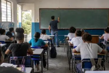 apagão docente 19.378 profissionais por ano