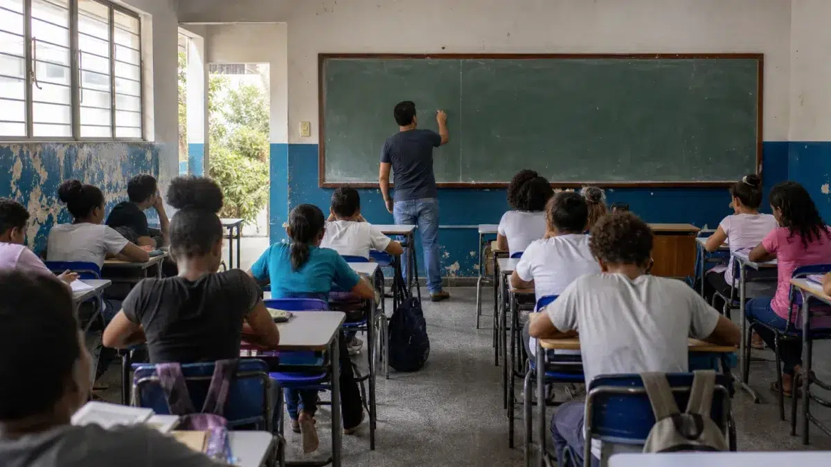 apagão docente 19.378 profissionais por ano