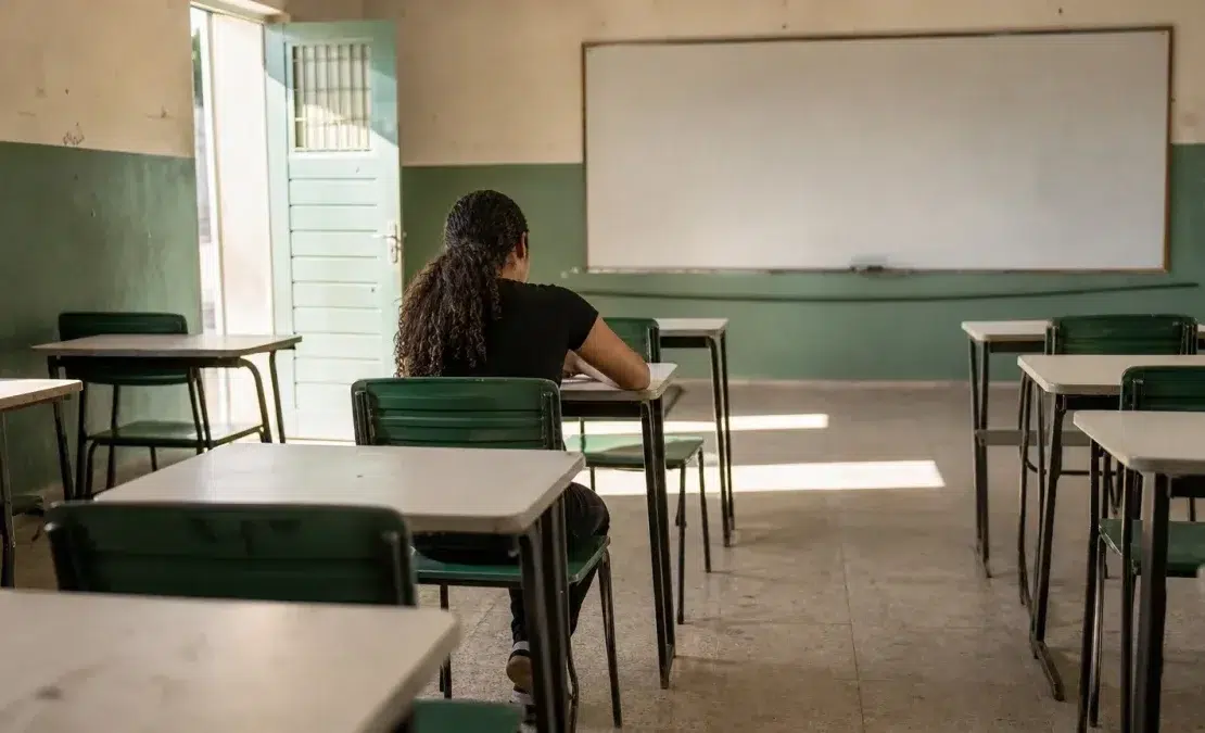 apagão docente vagas licenciaturas concluintes