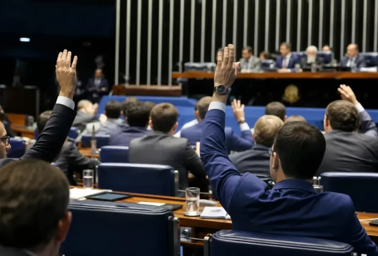 aumento de penas para crimes contra professores