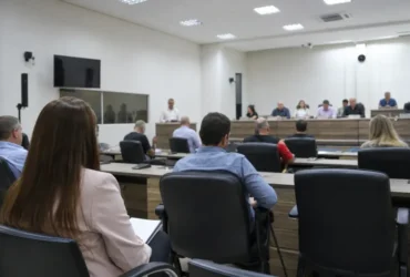 concurso Câmara de Paraíso (SC) salário R$ 7,8 mil