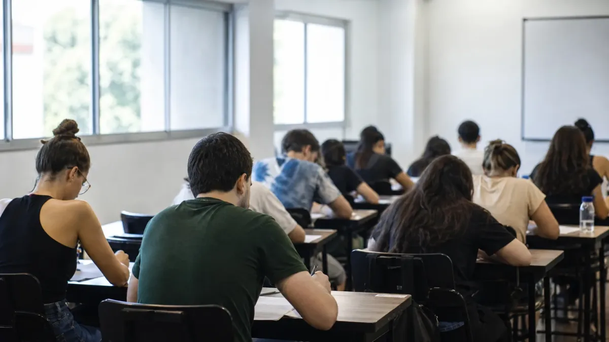 concurso EPTC Porto Alegre salários até R$ 9,7 mil