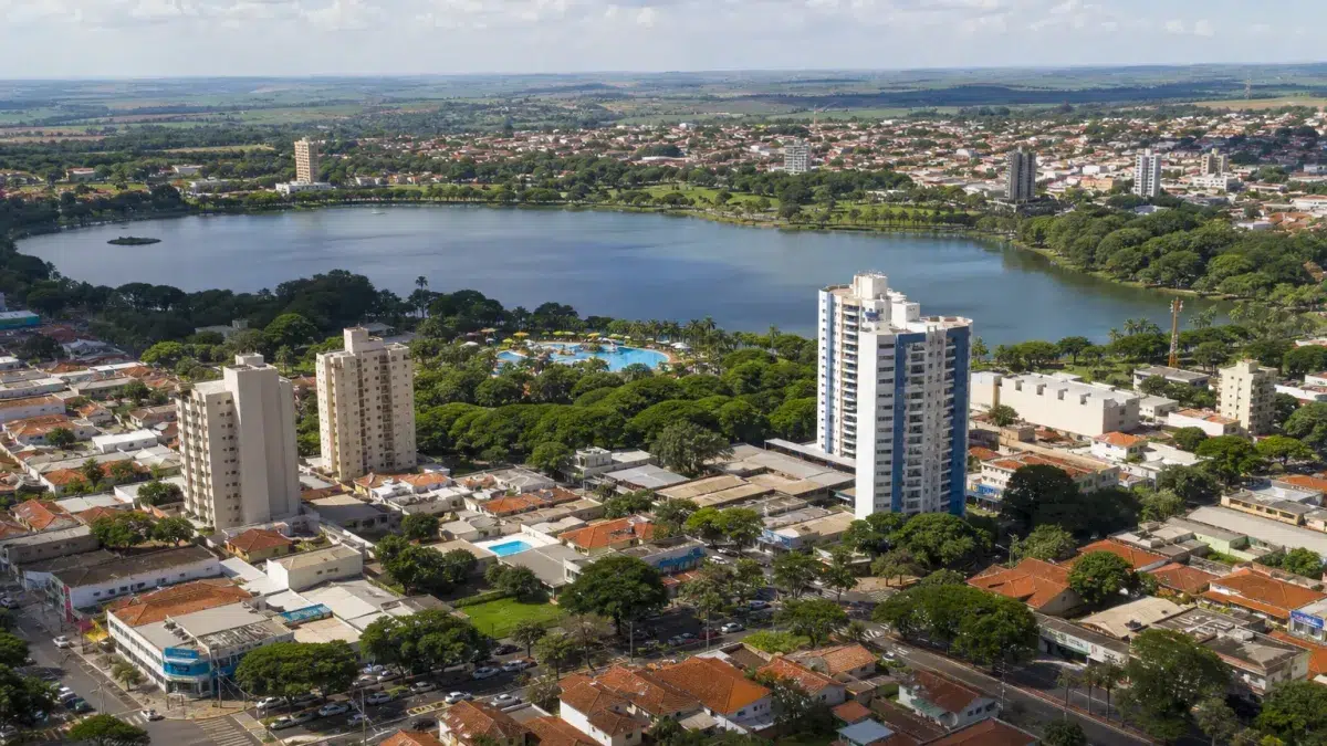concurso Prefeitura de Olímpia SP nível superior até R$ 6,5 mil