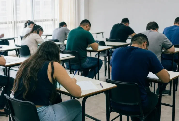 Concurso Prefeitura de Poloni (SP) salário até R$ 5,3 mil