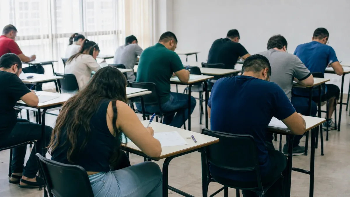 Concurso Prefeitura de Poloni (SP) salário até R$ 5,3 mil