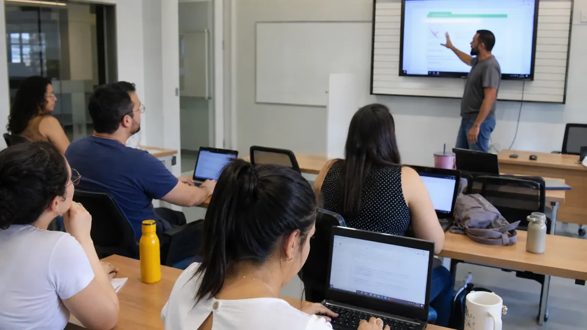 curso Assistente Pedagógico UAB UFAM bolsa R$ 1.550