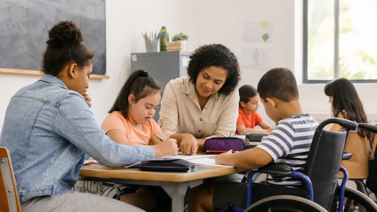 curso gratuito Cecierj Educação Inclusiva 200 vagas