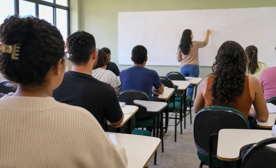 curso gratuito IFPE Espanhol Italiano 80 vagas