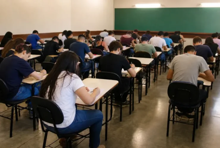 curso gratuito UEG 2027/1 4.300 vagas