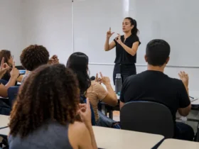 curso gratuito UFPR Licenciatura em Letras Libras 2027