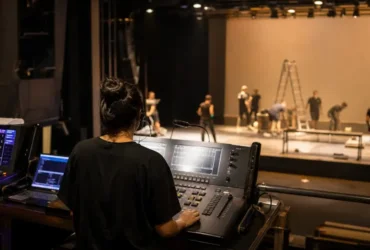 curso superior gratuito Tecnologia em Produção Cênica 2027