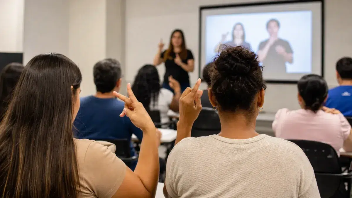 cursos gratuitos INES Atendimento Educacional Especializado Bilíngue