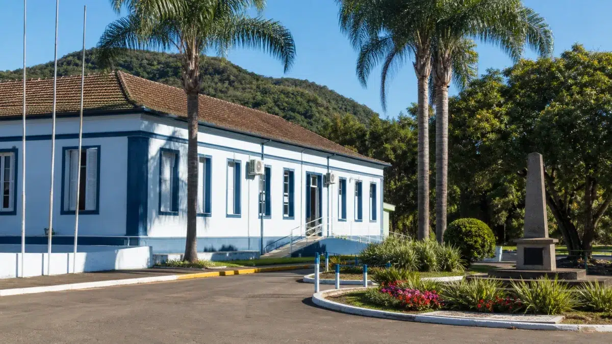 edital Prefeitura de Maquiné cadastro reserva nível fundamental