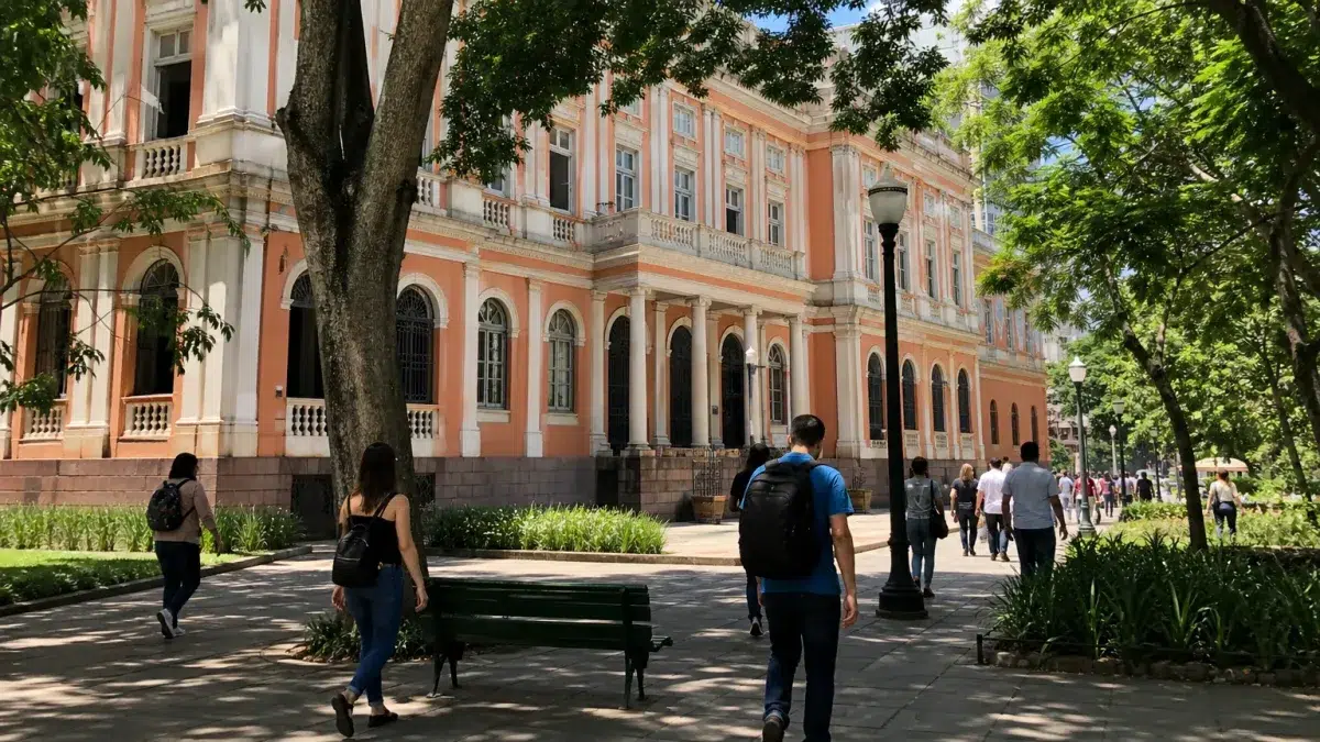 estágio Prefeitura de Porto Alegre edital publicado