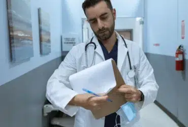 processo seletivo HCPA médico especialista Porto Alegre