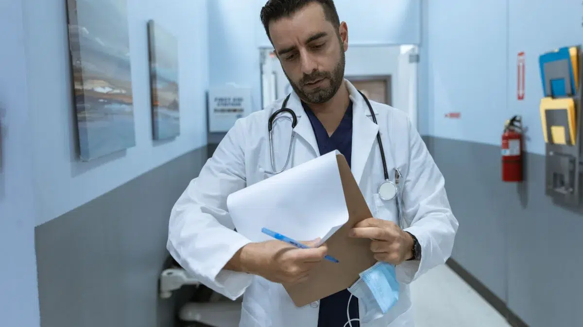processo seletivo HCPA médico especialista Porto Alegre