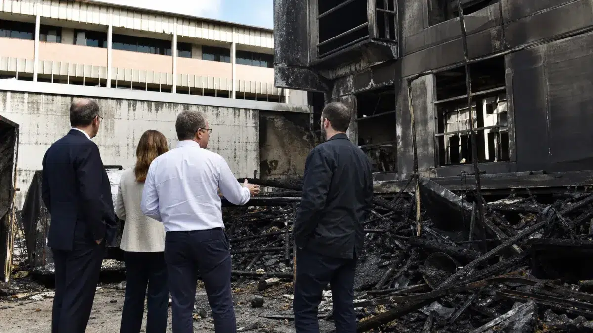 incêndio na UFPE prorroga bolsas Capes MEC prédio R$ 28 milhões
