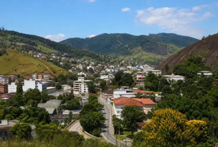 Prefeitura de Afonso Cláudio (ES) salário de até R$ 3,8 mil