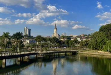processo seletivo Prefeitura de Irati PR salário até R$ 4,7 mil