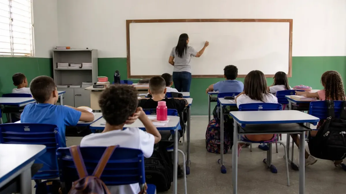 processo seletivo Prefeitura de Paraipaba educação 86 vagas