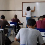 Projeto de Lei 2821/2026 professores 35 horas sem redução salarial