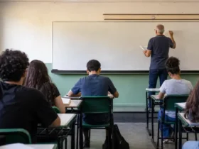 queda de professores jovens 31,1% 2015 2025
