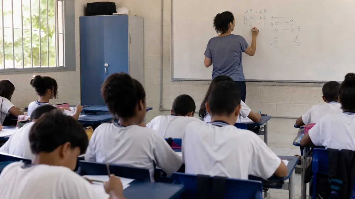 salário de professor no Brasil