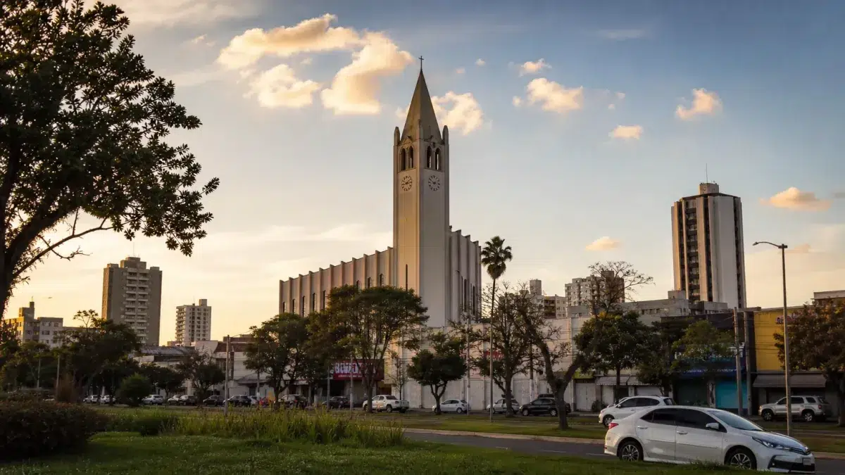 seletivo Prefeitura de Apucarana 48 vagas salário até 11,8 mil