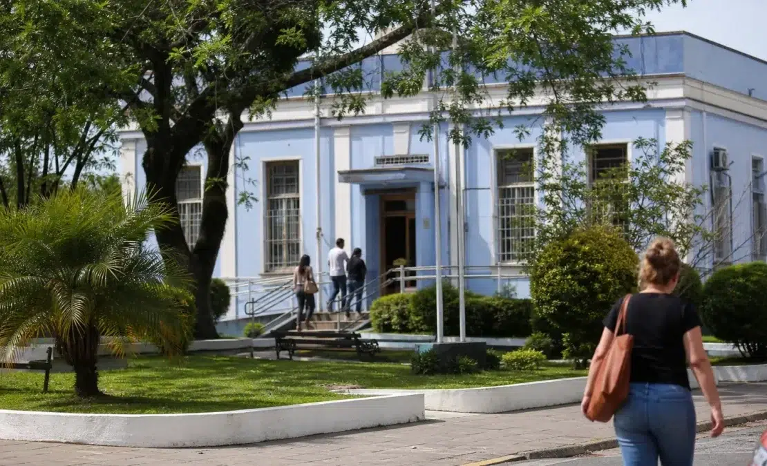 seletivo Prefeitura de Canguçu RS nível superior R$ 7,4 mil
