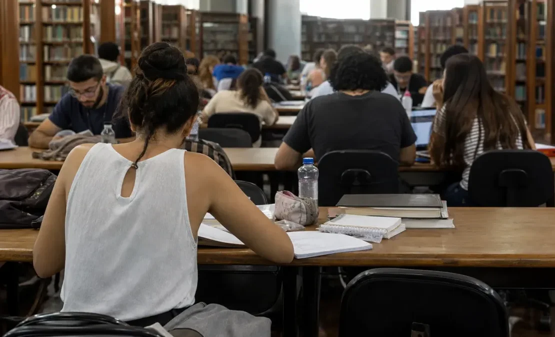 UFRJ 250 vagas mestrados doutorados editais