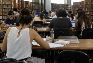 UFRJ 250 vagas mestrados doutorados editais
